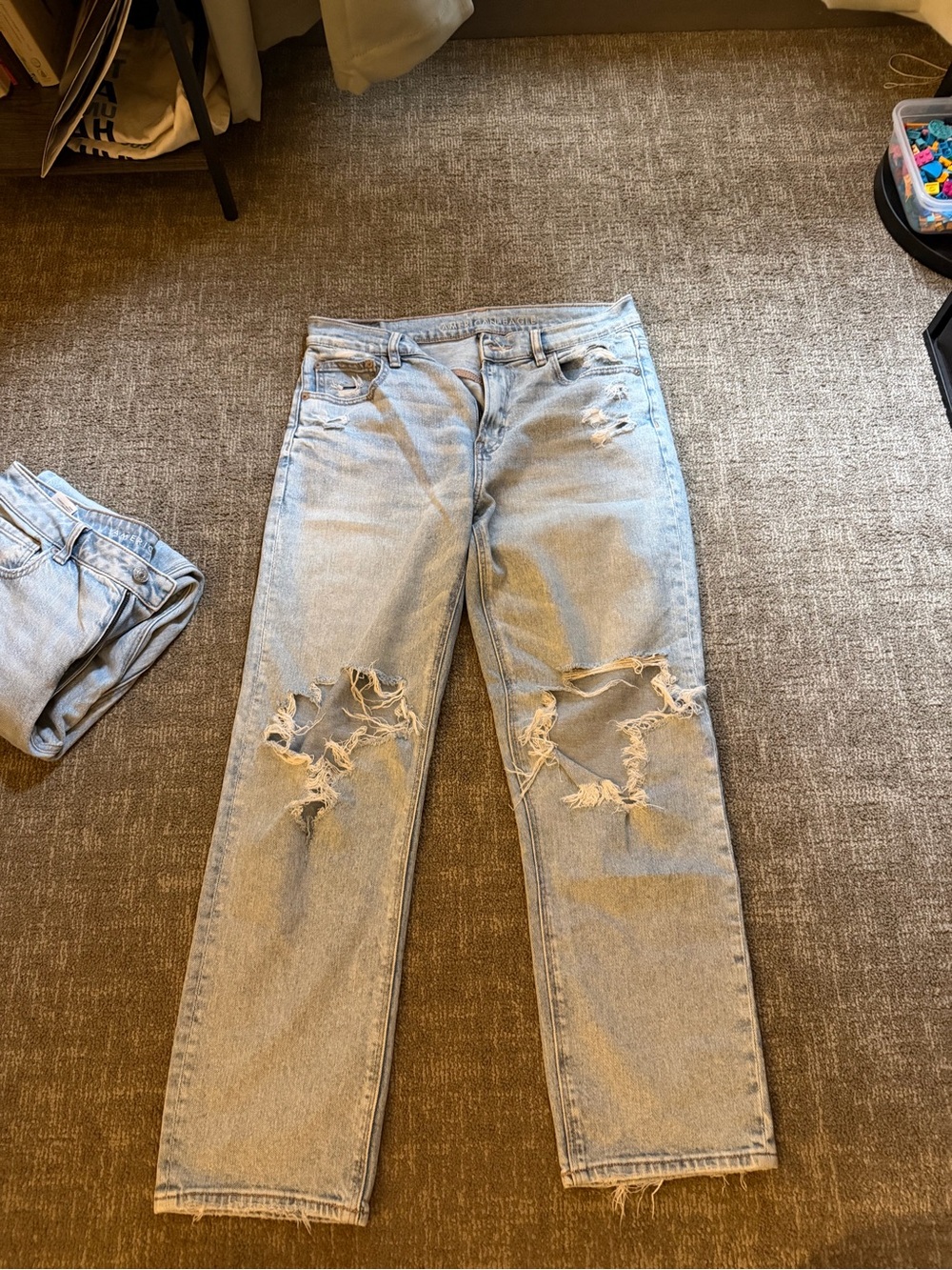 American Eagle Outfitters Light Blue Distressed Straight-Leg Jeans